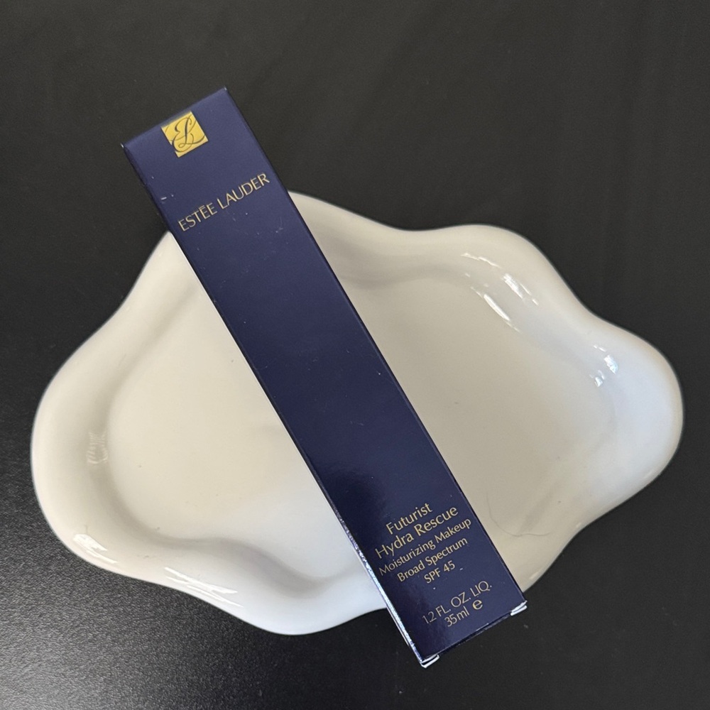 Estee Lauder Futurist Hydra Rescue in Navy Blue